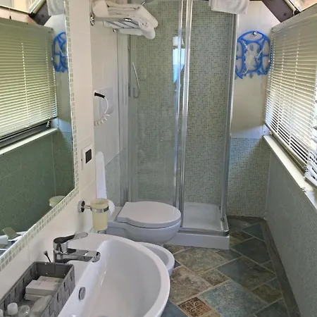 Bb Oasis Bed and breakfast 3*