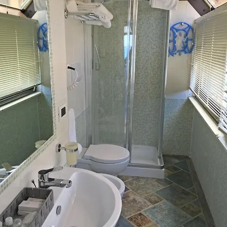 Bb Oasis Bed & Breakfast *
