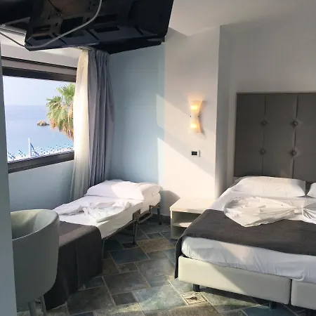 Bb Oasis Couette-café Scilla