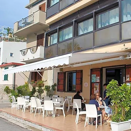 Bed & Breakfast Bb Oasis 3*