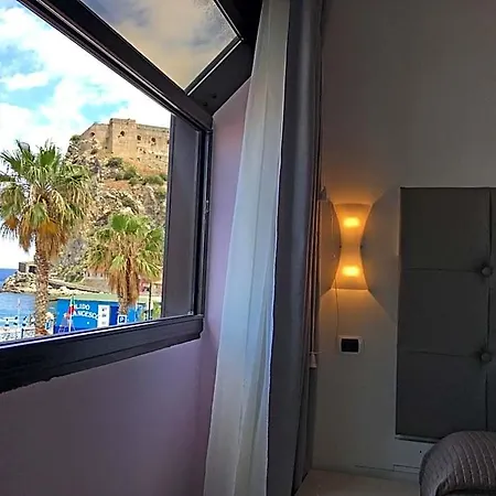 Bb Oasis 3* Scilla